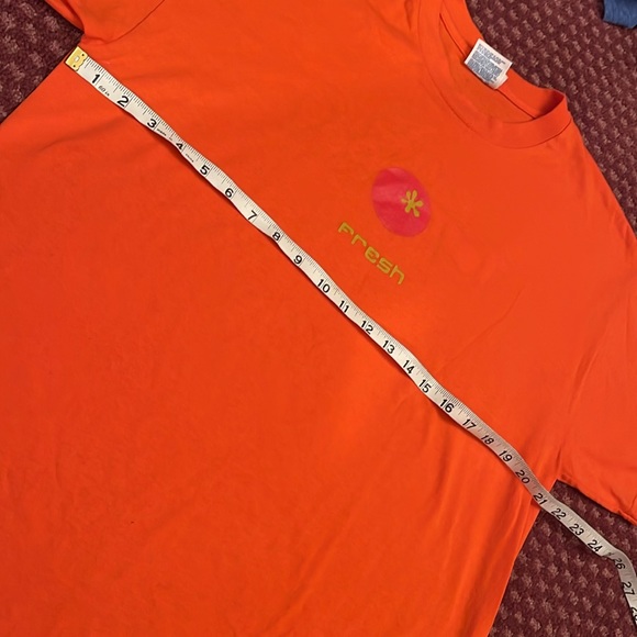 Rotten Tomatoes Fresh Graphic Tee 🍅 - Picture 3 of 4